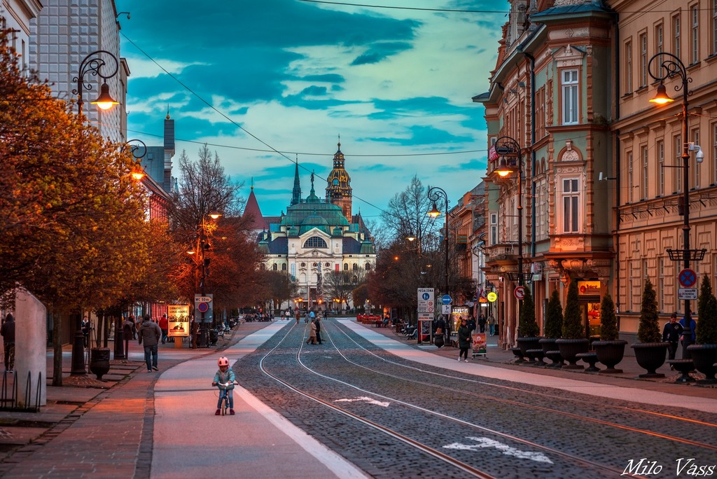 kosicednes's tweet image. Nádherný záber na Hlavnú ulicu. 😍

📸 Milan Vass

#kosicednes #kosice instagr.am/p/C3auuLnKfzg/