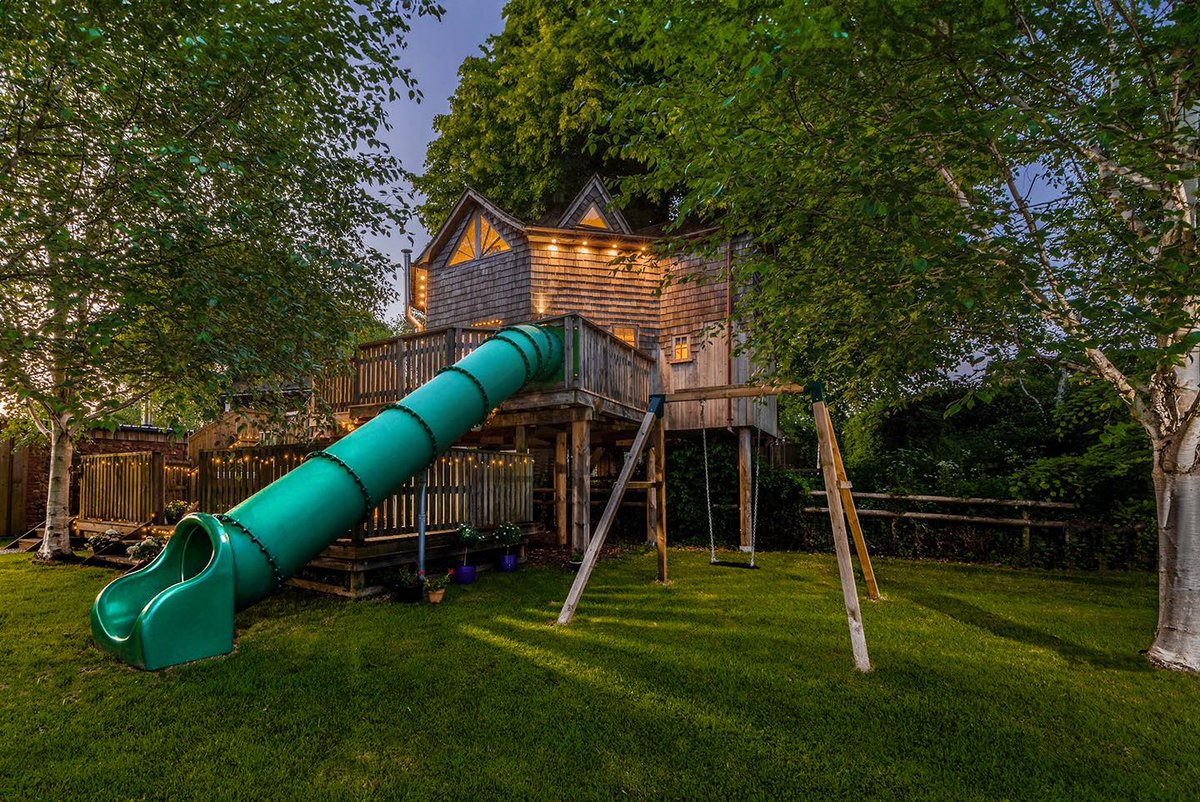 pfstweets's tweet photo. Is there a child (or grown up!) alive who could resist using the slide from these incredible luxury treehouses?! 😍

Book fast, there's still some limited availability this spring!

https://t.co/m5LvHpt49S https://t.co/cbphwSWQIr