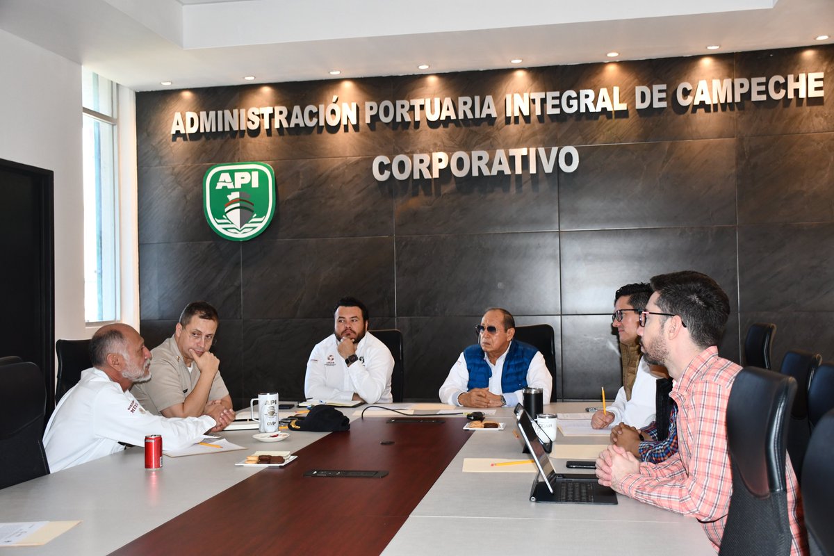 apicampeche's tweet image. Para dar 𝐜𝐮𝐦𝐩𝐥𝐢𝐦𝐢𝐞𝐧𝐭𝐨 𝐚 𝐥𝐚 𝐋𝐞𝐲 𝐝𝐞 𝐏𝐮𝐞𝐫𝐭𝐨𝐬 𝐲 𝐬𝐮 𝐑𝐞𝐠𝐥𝐚𝐦𝐞𝐧𝐭𝐨, se llevó a cabo la #1RA. Sesión del Comité de Planeación de los puertos de #Lerma, #Seybaplaya e #IsladelCarmen.