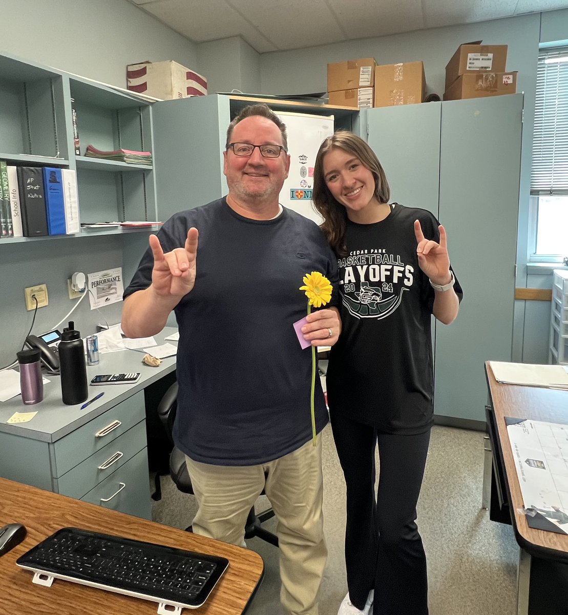 Happy World Kindness Day!! PALS are out and about spreading smiles, what kindness can YOU do today?🤩🎉