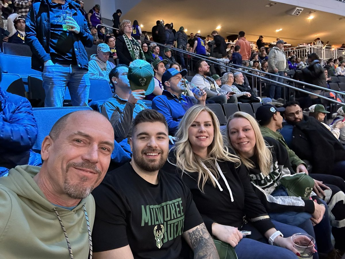 Kelly Ruck tweet media