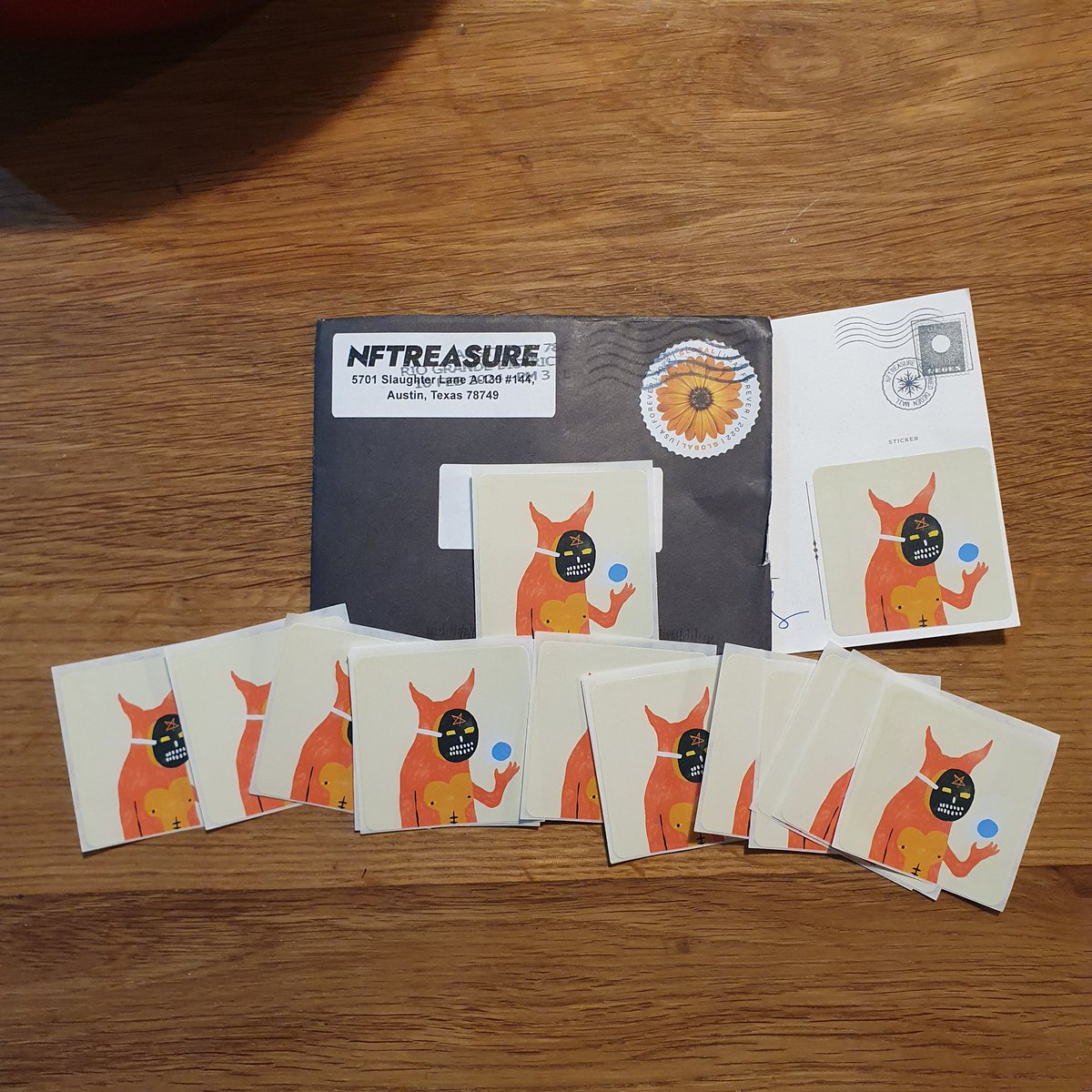 navavax's tweet photo. @ArtLess_2326 check it out amigo 
Citizen 53 is now in print! 🪄✨️
Muchos gracias once again @0xNFTreasure 🔥🙏
#stickertrain 🔺️ https://t.co/L95KJq9a2m