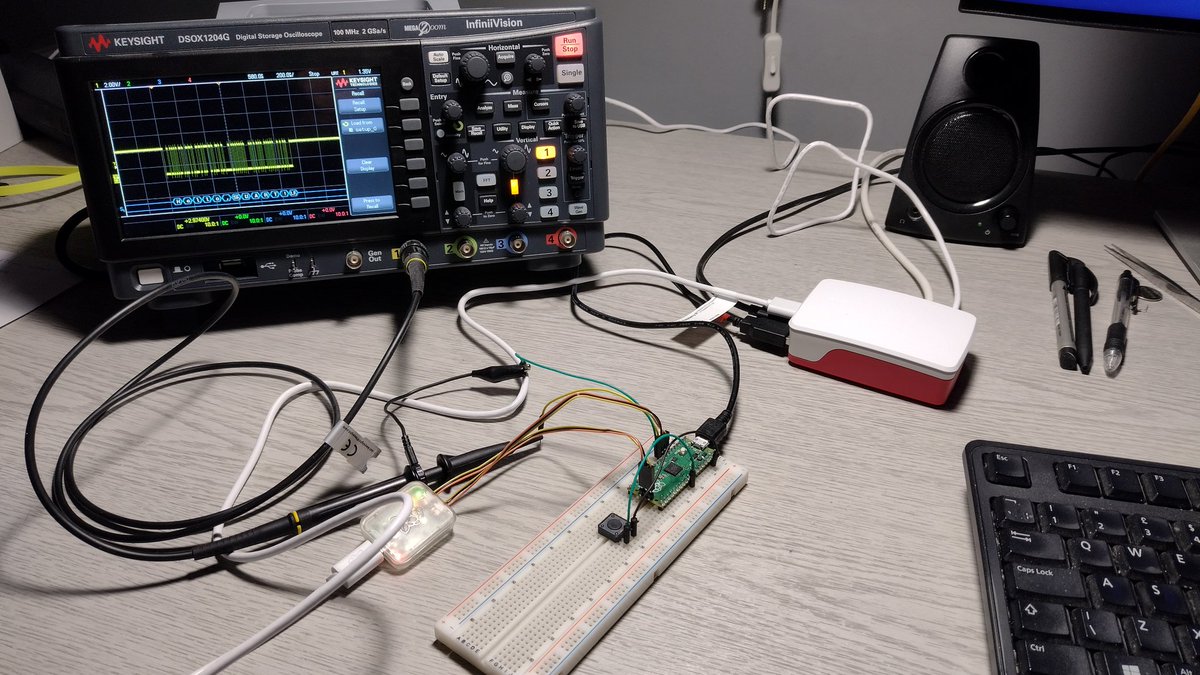 pemilne's tweet photo. UART debugging the Pico with my DSOX1240G https://t.co/dpwxJTatRM