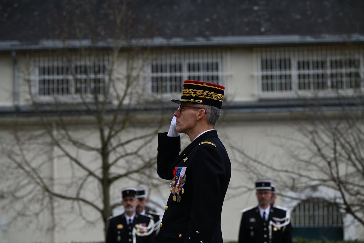 #HérosDuQuotidien🇫🇷Journée nationale d'hommage aux héros de la gendarmerie
👮‍♂️Aujourd'hui, en ce 16 février, autorités, associations et unités du département rendent hommage aux 14 gendarmes décédés l'année passée🌹