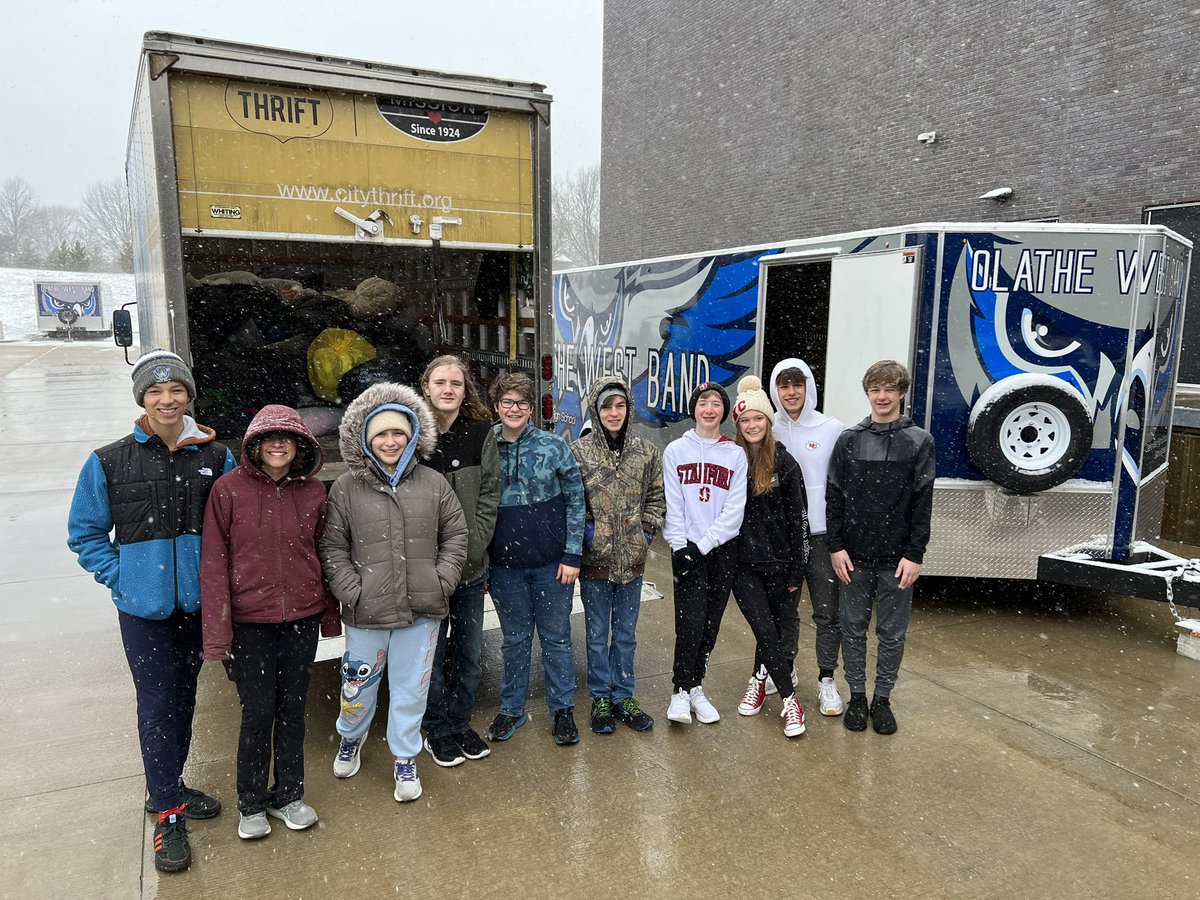 THANK YOU to everyone who donated to our ‘Soft Goods’ drive! Big shout out to a crew of awesome OW Band students that helped load the trailer in the snow!