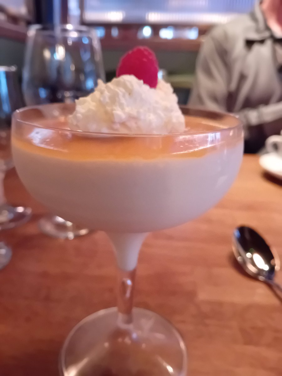 EleanorMKG's tweet photo. Porn star panna cotta at The Granary Bar &amp; Restaurant, Thurles YUM! https://t.co/cqHUGzFOxe