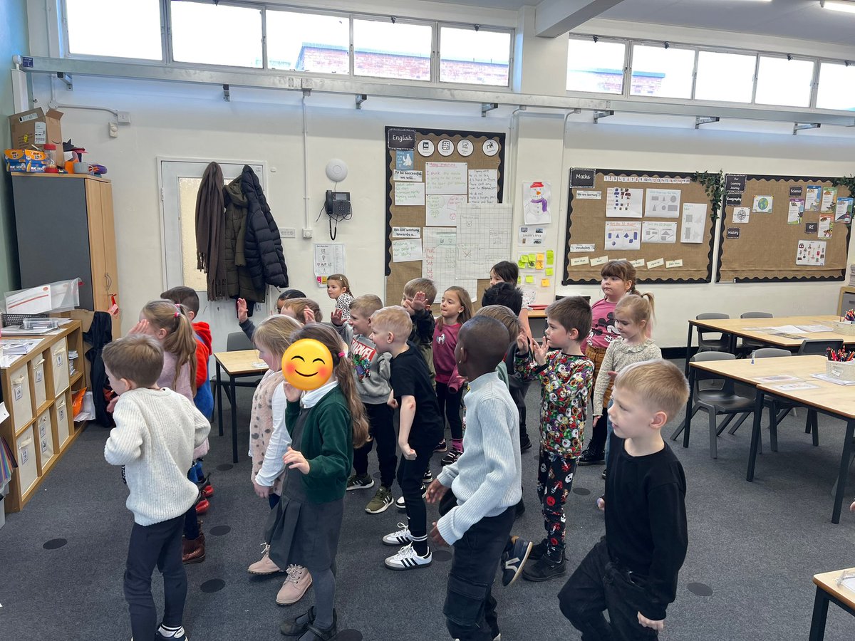 This week in music we have been listening to some Blues songs. The children enjoyed being introduced to a new genre of music and pining the pulse in the songs. #ShineBright @BrackensdaleS