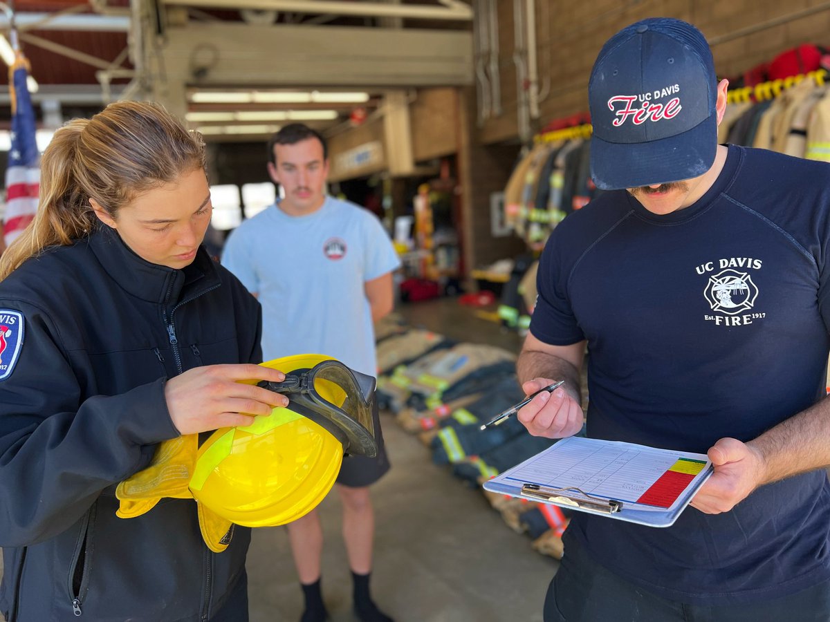 UCDavisFire's tweet image. This past weekend, our new 2024 Student Firefighter class came to Station 34 for gear fitting. With the help of the River Dawgs (the 2022 SFF class) and our career personnel, we were able to get them all the right equipment for their academy this upcoming summer. 🤩

#UCDFD #UCD