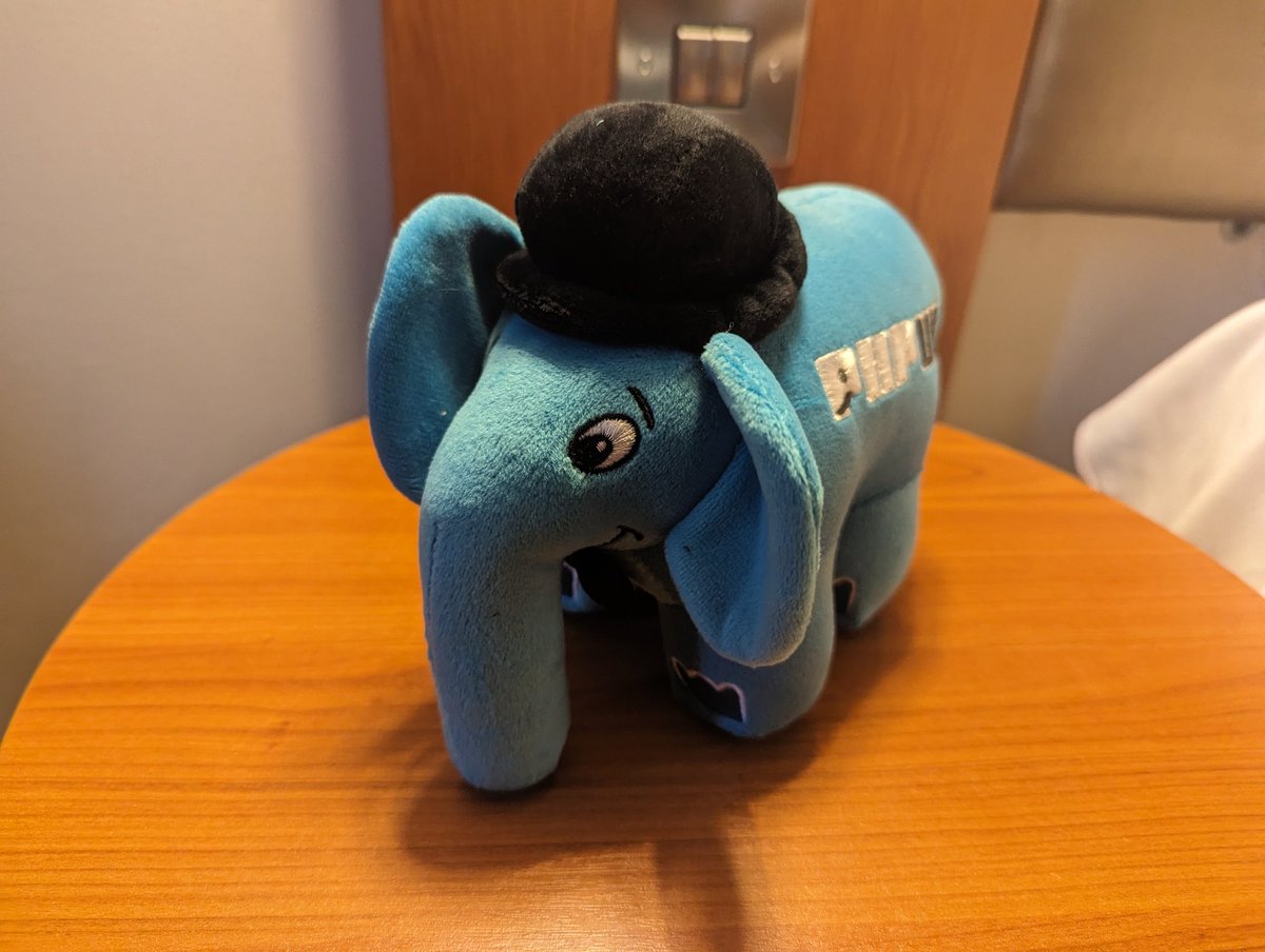 SlyFireFox's tweet image. Another successful #phpuk24

Had another round of great speakers today. I&apos;m looking forward to working on some new ideas from all I&apos;ve learnt. 🚀