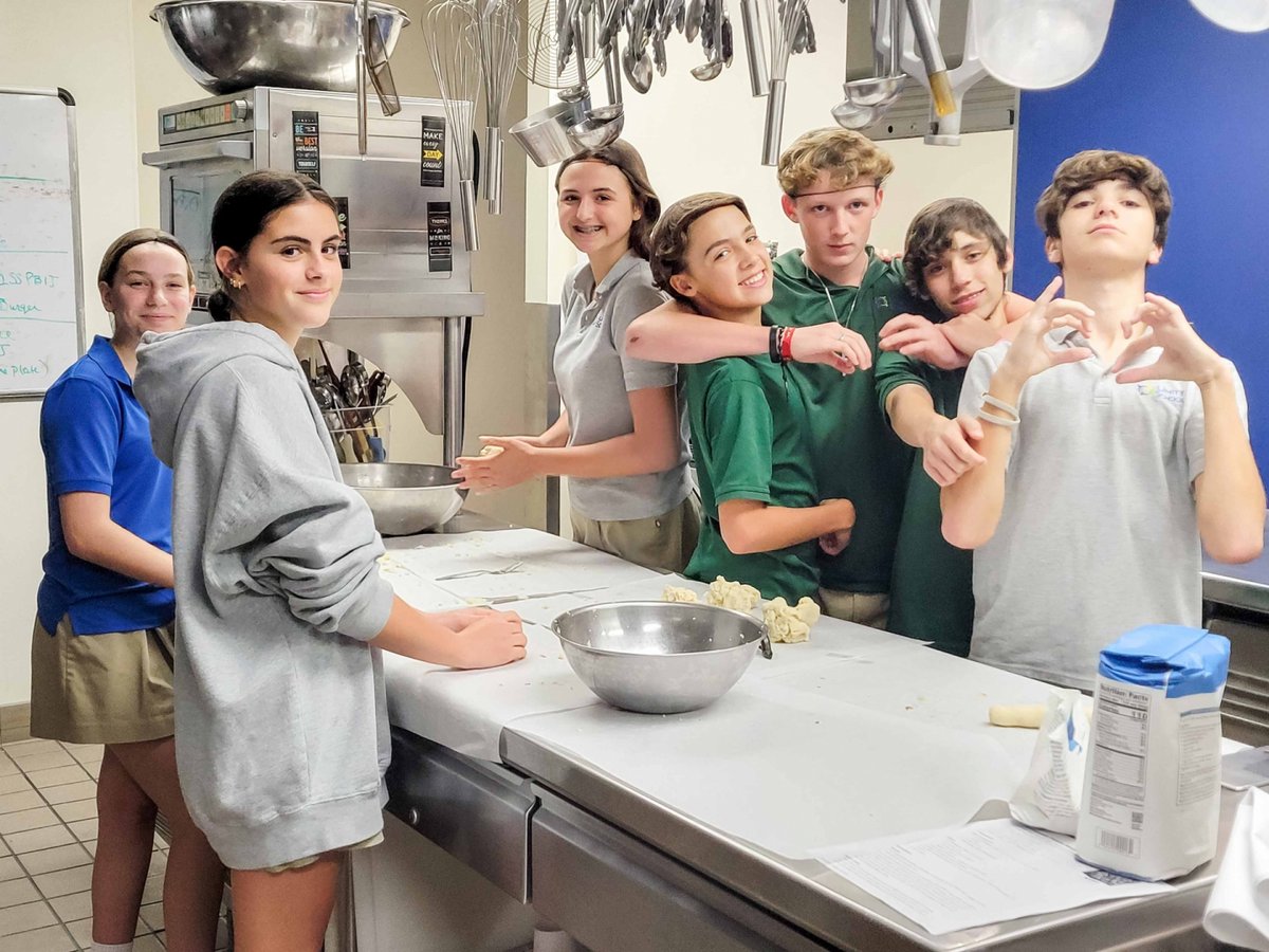 catia_price's tweet image. Our International Cuisine Elective students had a blast this week learning how to make Potato Gnocchi from scratch using leftover baked potatoes from lunch and making their own variations of a butter-based sauce to accompany their delicious creations. #Electives #UnitySchool
