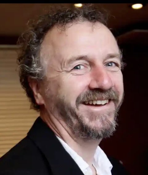 Comedy composer Steve Brown, known for his work with @rorybremner and @lennyhenry has died at 66 from Pulmonary Fibrosis. As his agent Vivienne Clore tweeted « sod fibrosing lung disease ». @ActionPFcharity #curePF