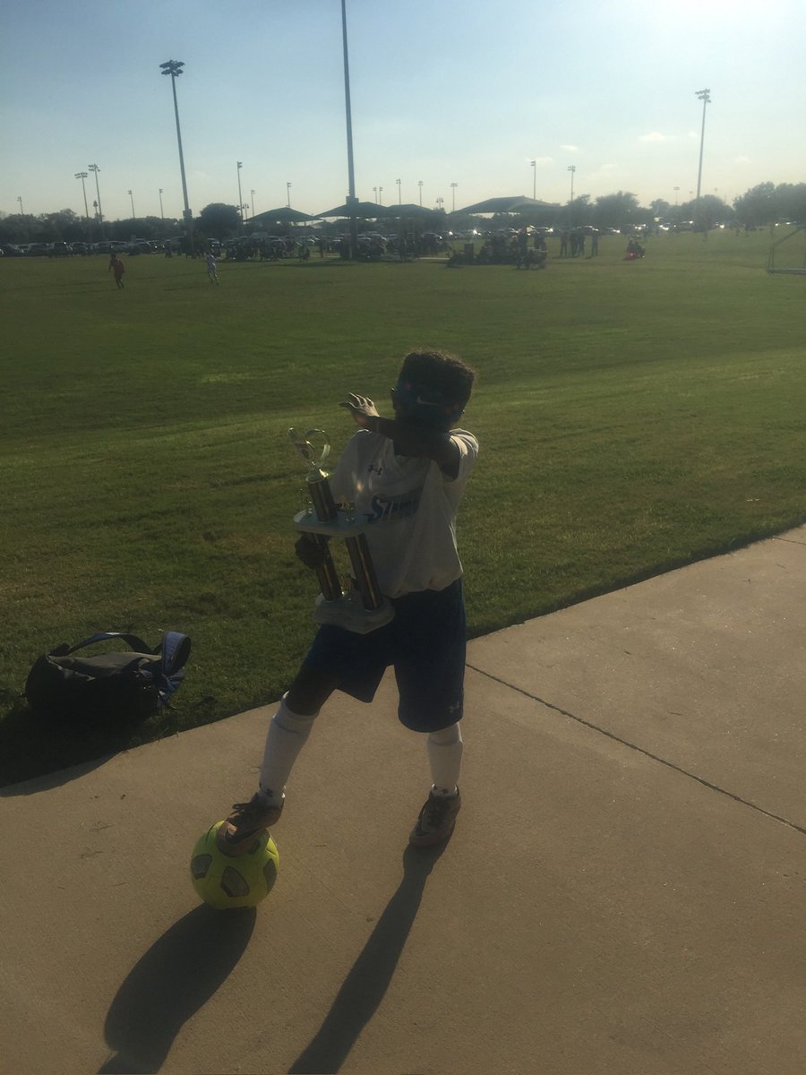 thepaytencooper's tweet photo. THE KID.. HEADED TO THE 310 🔜🐻💙💛

I am an athlete of God! When I felt that all was going wrong, God always picked me back up time and time again. I am excited too see how God will continue to bless me on this path #godisgood https://t.co/rVKlvkLsMv