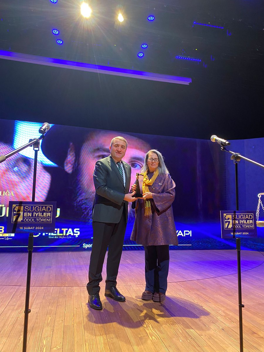 Sultanbeyli Girişimci İşadamları Derneği’nin “Adil Bir Dünya” temasıyla düzenlediği 7. En İyiler Ödül Töreni’ne katıldık. 

İşi ehline emanet ediniz diyen bir medeniyetin çocuklarıyız. İşini iyi yapanların ödüllendirildiği bu güzel geceyi düzenleyen SUGİAD başkanı ve ekibini