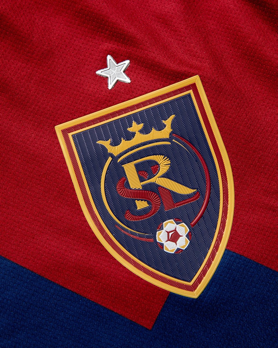 realsaltlake's tweet photo. Who’s trying to win the new kit? Everyone, obviously.

Like, share, and comment your fav thing about the Peak Utah Kit for the chance to make it yours. https://t.co/JUBZt2c4to