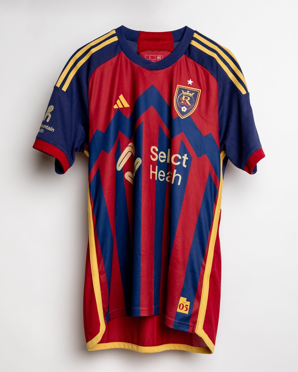 realsaltlake's tweet photo. Who’s trying to win the new kit? Everyone, obviously.

Like, share, and comment your fav thing about the Peak Utah Kit for the chance to make it yours. https://t.co/JUBZt2c4to