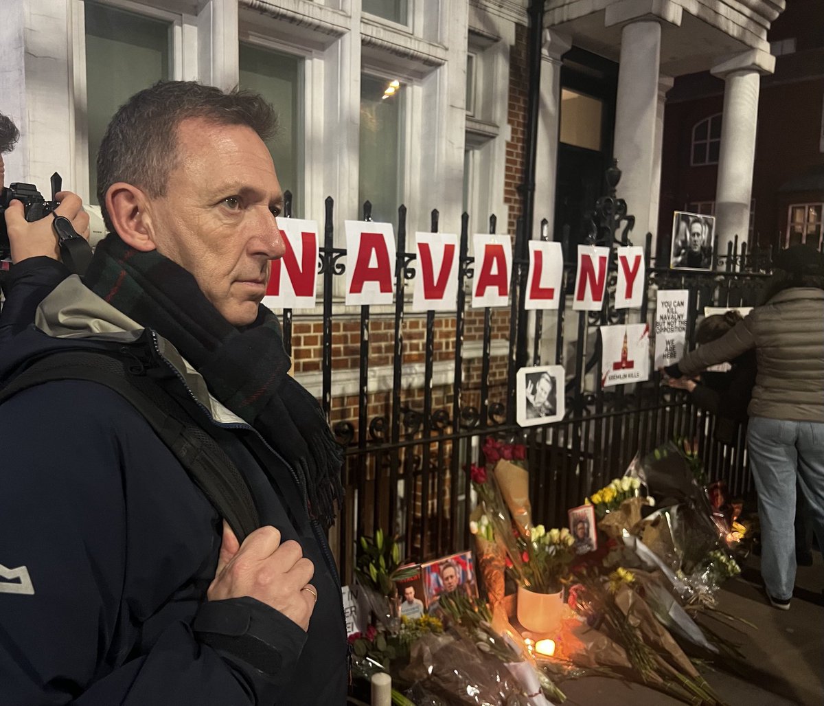 chalmersdavidn's tweet image. Tonight I addressed the rally outside  Russian embassy to honour Alexei Navalny - the Russian Opposition Leader - who died today in a Russian prison. 

Putin has blood on his hands

⁦@LibDems⁩ ⁦@ALDEParty⁩ ⁦@liberalinternat⁩ ⁦@LaylaMoran⁩ 

#WeAreNavalny