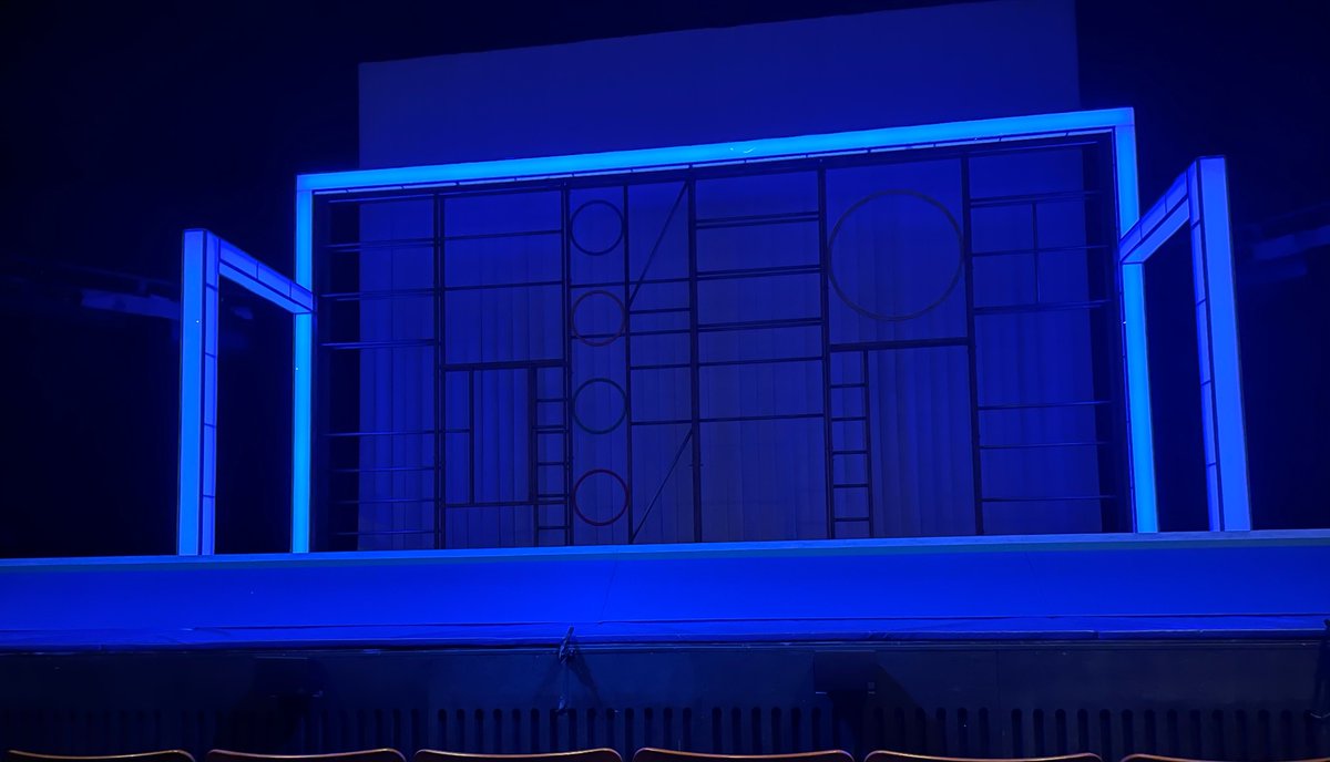 JenniferC_O's tweet photo. So excited for this one to start! Years after first reading the book with my own children and children in school. ❤️ @OnjaliRauf @Rosetheatre https://t.co/tgbzcsOEpk