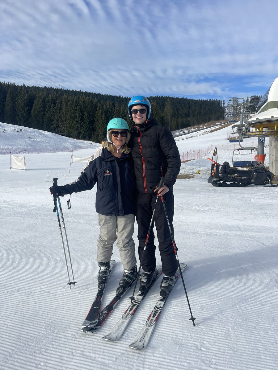 grainnerry's tweet photo. The last hoorah for the Moyle Park College ski trip 2024 ⛷️🇺🇦 A very special way to end the trip celebrating Charlies birthday 🥳 https://t.co/TIwRZzxIph