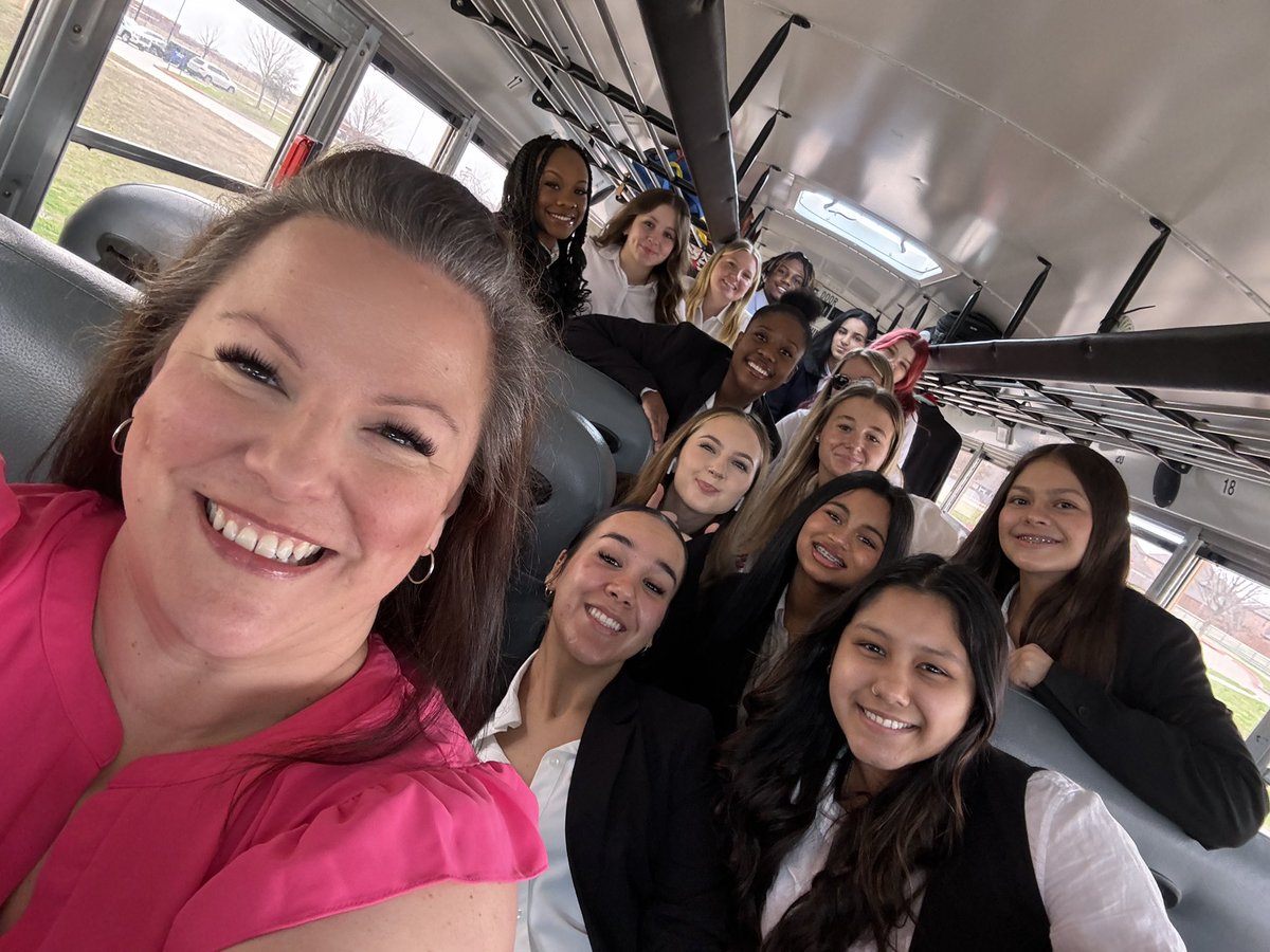 SuzyQPaylor's tweet photo. Time to Compete! Area 5 here we come. Northwest HOSA is itching for some top 3 finishes so we can go to State!  #NHSHOSA2024 @NHSTexans @NisdCTE https://t.co/FpsHt1752D