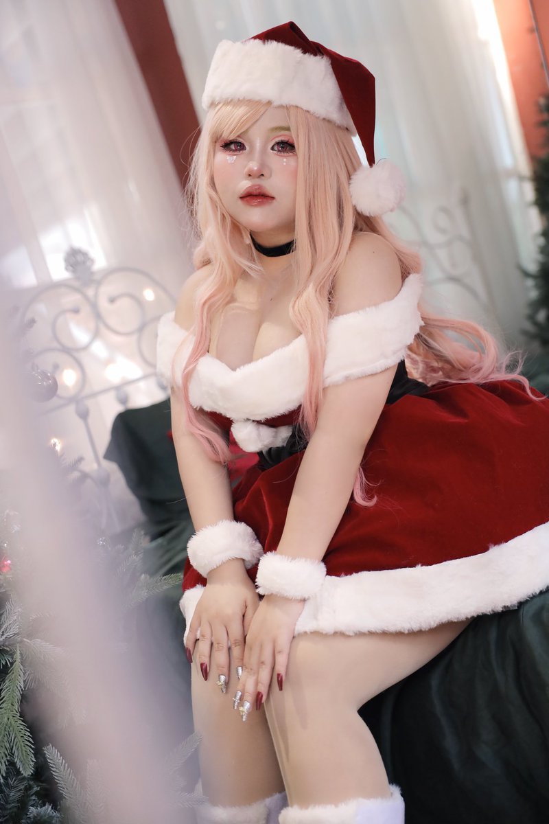hunnie_coser's tweet photo. I know there are more than 10 months until Christmas... But I still want to post it eheeeeee 😘💗💗💗
#marin #MarinKitagawa #MyDressUpDarling #cosplay #cosplayer #noel #hunnie https://t.co/IXXbKlHLQp