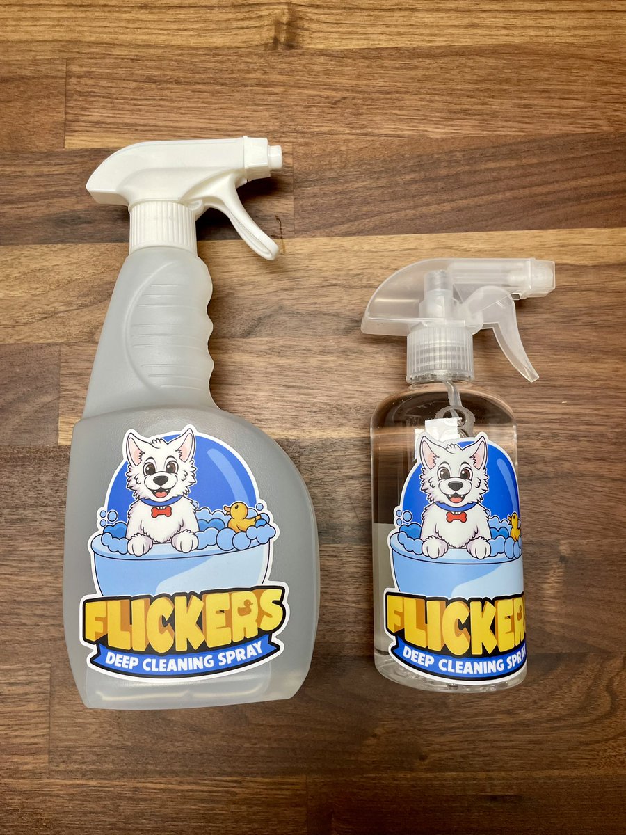 The popular Flicker spray (non alcohol based disinfectant for your fursuit) is back in a new and bigger size! Double the size but not double the price! New big bottle is 800ml and cost 35€ Small bottle 400ml and cost 20€ find me at the artist alley at NFC next week!