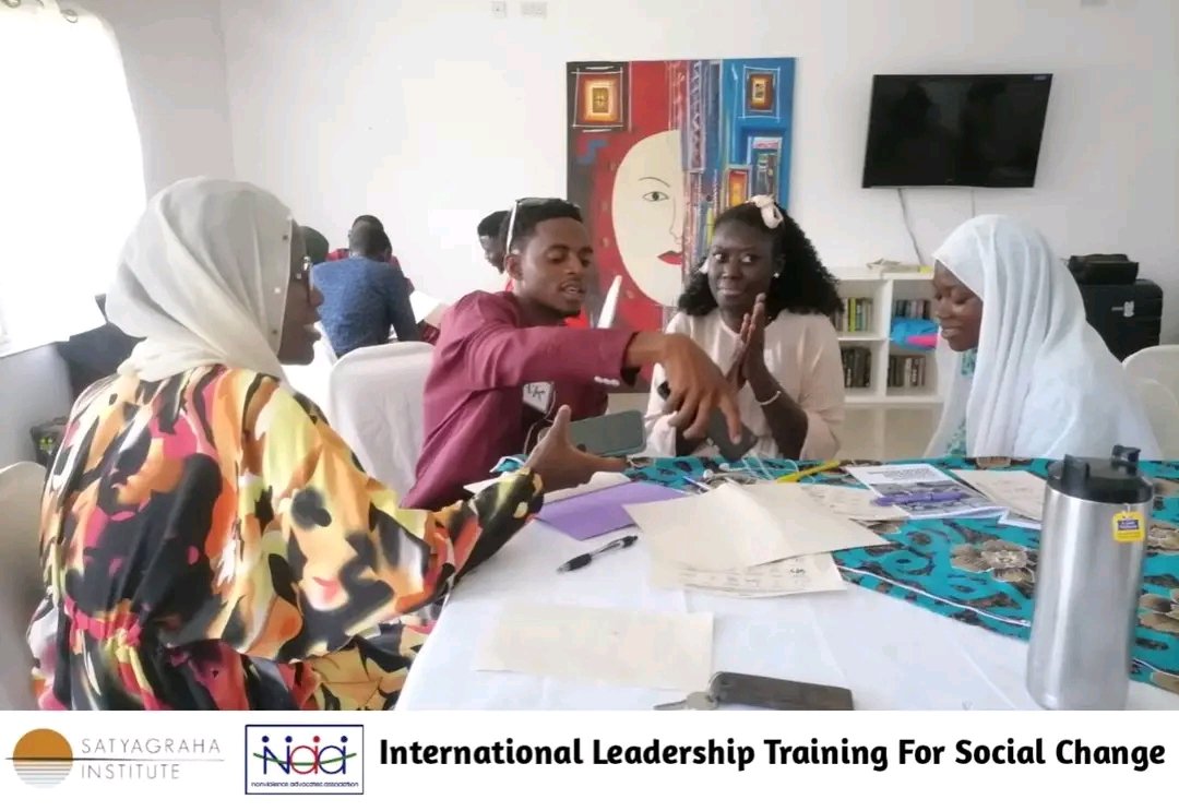 Nonviolence2022's tweet photo. In partnership with @SatyagrahaInst, we today commenced a 5-day international leadership training for social change at Shelly's, Bijilo.
 
We'll be focusing on nonviolence, inner life, our roles in social transformation, and conflict management, among other relevant topics. https://t.co/9XTmJwD1WR