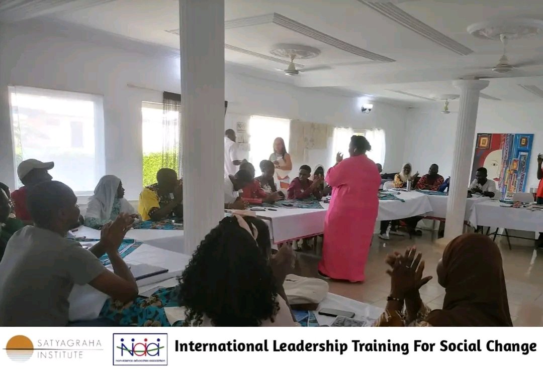 Nonviolence2022's tweet photo. In partnership with @SatyagrahaInst, we today commenced a 5-day international leadership training for social change at Shelly's, Bijilo.
 
We'll be focusing on nonviolence, inner life, our roles in social transformation, and conflict management, among other relevant topics. https://t.co/9XTmJwD1WR