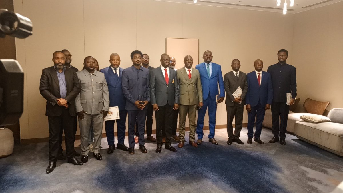 mupompajunior4's tweet image. Consultations de l’informateur : l'honorable @AugustinKabuyaT a reçu ce vendredi la délégation de l'opposition Républicaine #DYPRO, conduite par son président @ConstantMutamba