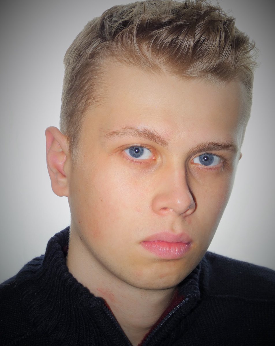 HgWhaley's tweet photo. Actor, trying to boost my online presence and trying to get seen. #ActorLife #AlgorithmsForArt #GetNoticed #CastingCall #TheatreThursday #AIinArts #tryanythingonce https://t.co/QsDOCJVtTt