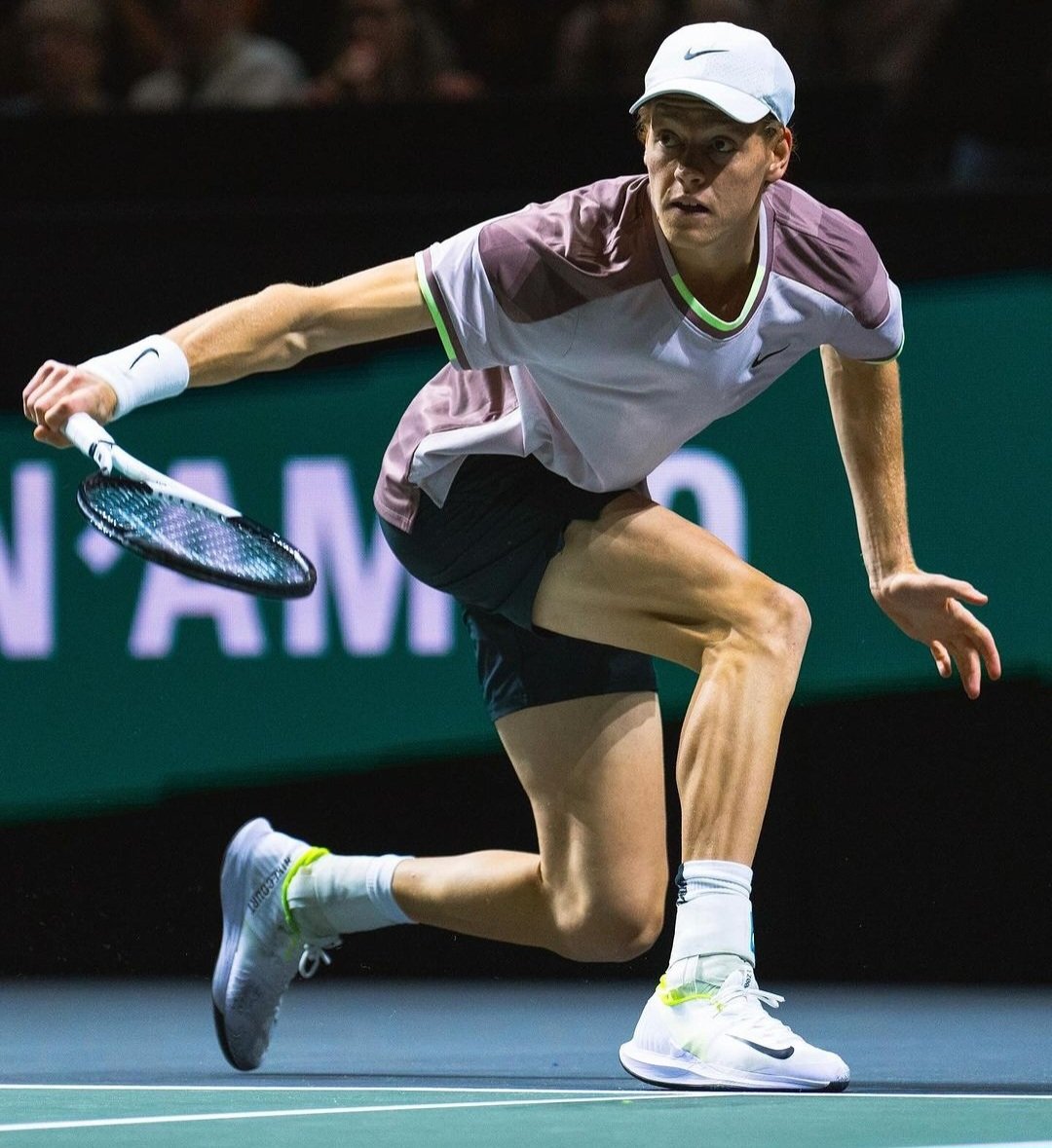 R2 in Rotterdam 🇳🇱✅️

#Sinner #Monfils'i 🇫🇷 6-3 3-6 6-3 yeniyor💪💪

En iyi performansımız değildi ama yenmeye devam ediyoruz 🦊👊

• Fransızlara karşı Art arda 16.galibiyet v (Son 26 maçta 25 galibiyet 🤯)

• 199.kariyer galibiyeti

Çeyrek Final Vs. #Raonic 🇨🇦 

#JanTheFox