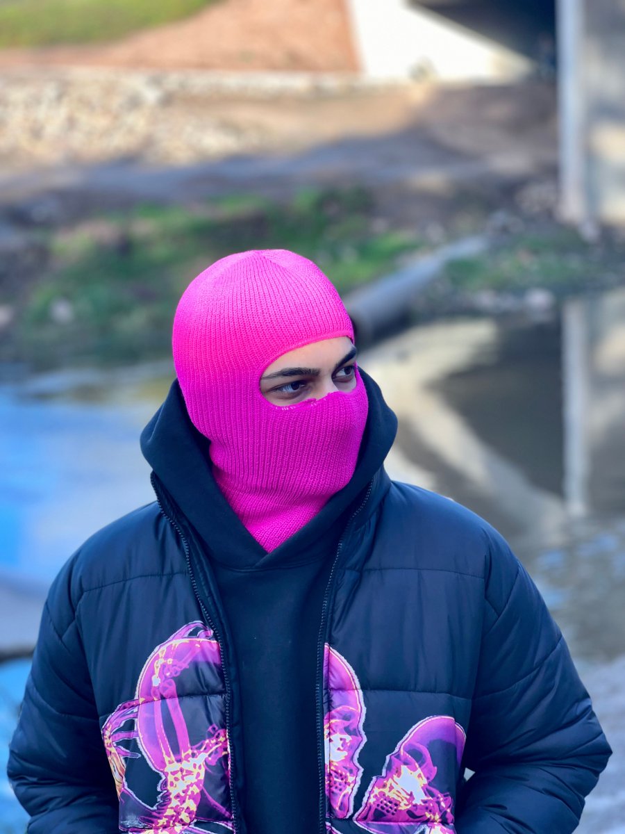 EvridWear's tweet photo. Our balaclavas are the perfect winter companion, keeping you warm and cozy. ❄️ Stay snug and stylish with our top-quality balaclavas. #WinterWarmth #StayCozy #ColdWeatherEssentials #WinterMustHaves #WinterFashion #WinterStyle #WinterAccessories #WinterGear #WinterEssentials https://t.co/bZjlegQYgt