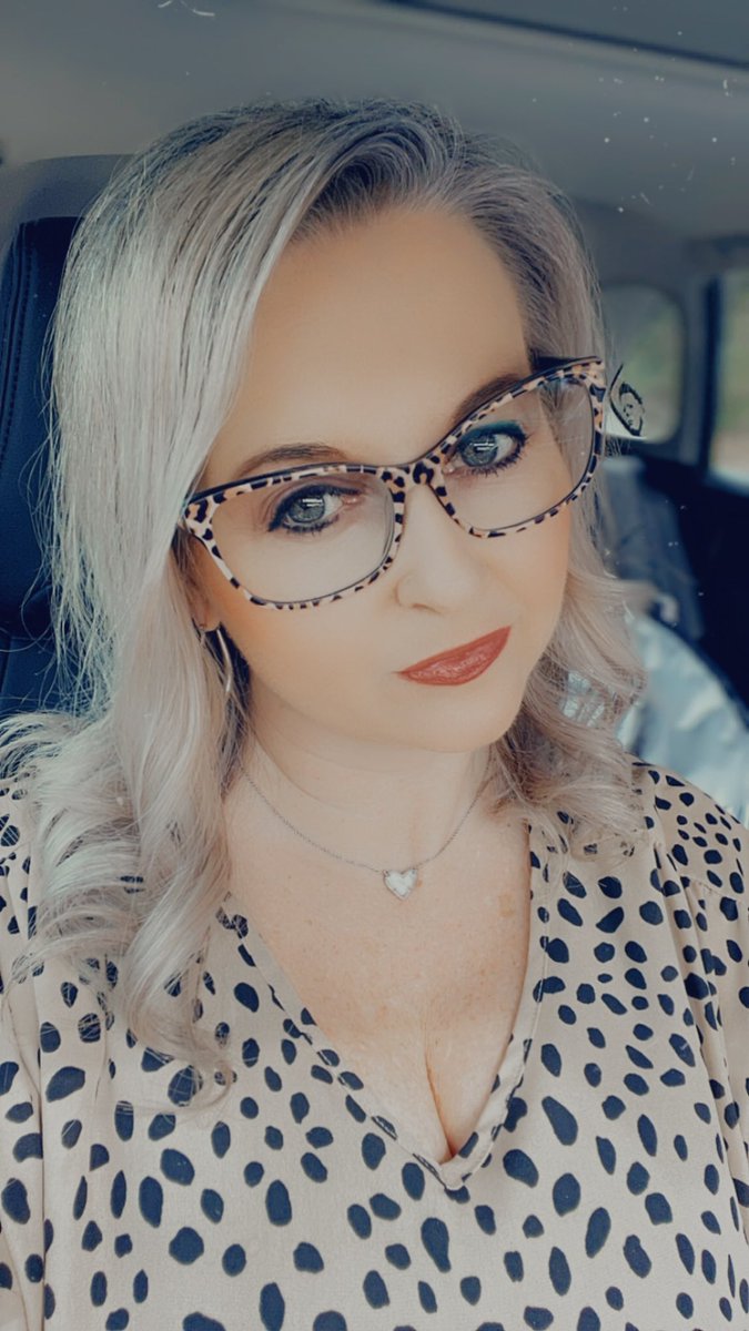 Ali_StarsGrl91's tweet photo. Can we say 5 day mini vacation๐? I canโt think of any better way to start it than watching the return of #GhostfilesLive with @wompstompfilms check it out on YouTube tonight. https://t.co/bCUNbGca2B
