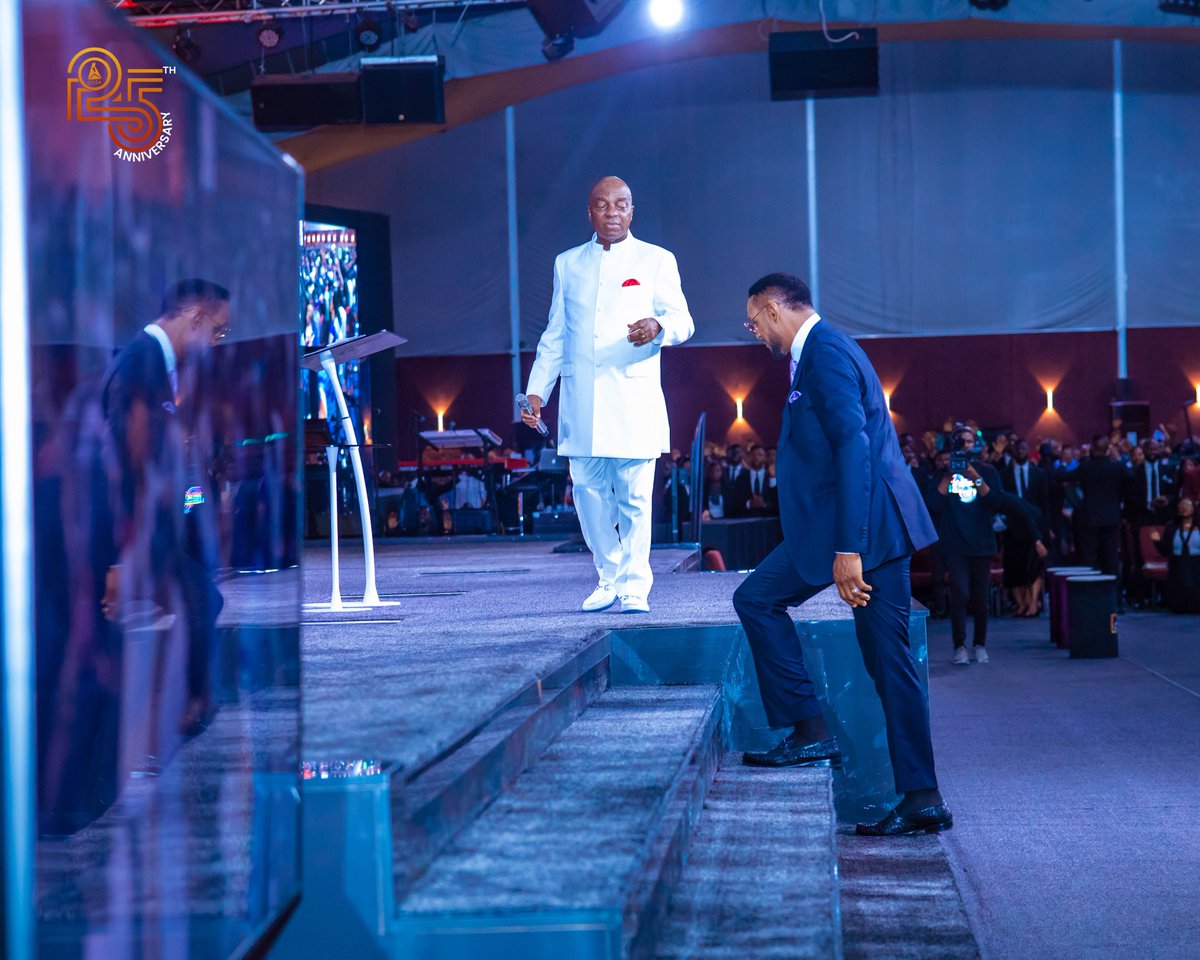 cozaglobal's tweet photo. Glory to Jesus!

#COZAat25 #FoundersDay #25thAnniversary #GreaterHonour #GreatExploits #ReigningwithJesus #COZAGlobal #UKChurches #cozaexploits2022 #cozaexploits2023 #cozaexploits2024 https://t.co/GYMawj1Wj9