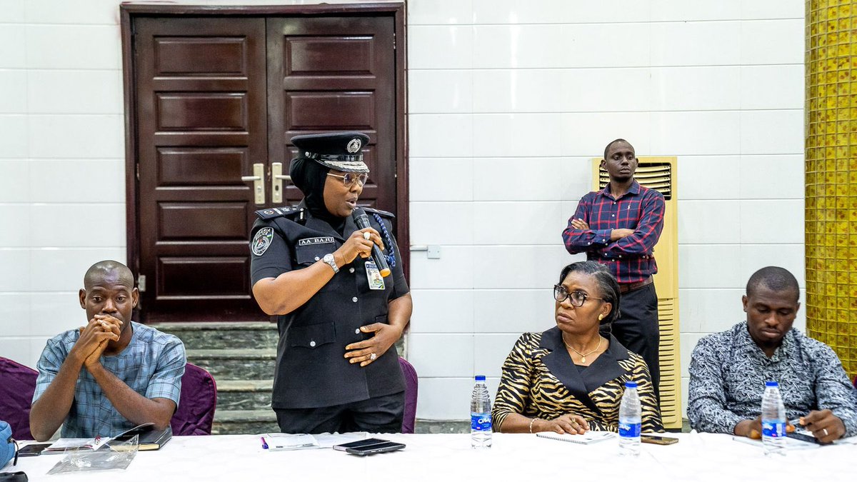 IfedayoAdetifa's tweet photo. This week at @NCDCgov.
On Monday, I gave remarks at the Rabies Accessible Genomic Epidemiology Workshop.

Over 60% of emerging infectious diseases are of zoonotic origin. Now more than ever, #onehealth is crucial to strengthening health security. #Rabies is vaccine preventable! https://t.co/tKnLqcHS5z