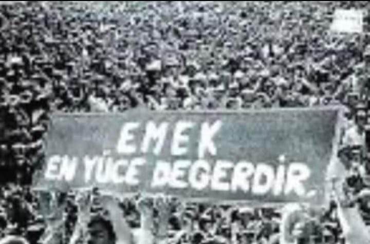 memura verildi➡️%49,25
emekliye verildi➡️%49,25
asgari ücrete verildi➡️49,25
devlet işçisine verilmedi!!!!!!!!!

12 bin₺ iyileştirme+refah payı talep ediyoruz.!!!!!!!!!!!!!
#isciyiOYalamayin işçi geçinemiyor.!!!!!!!!!!
🚀🚀🚀🚀🚀🚀
@ErbakanFatih <a href="/RTErdogan/">Recep Tayyip Erdoğan</a> <a href="/dbdevletbahceli/">Devlet Bahçeli</a>