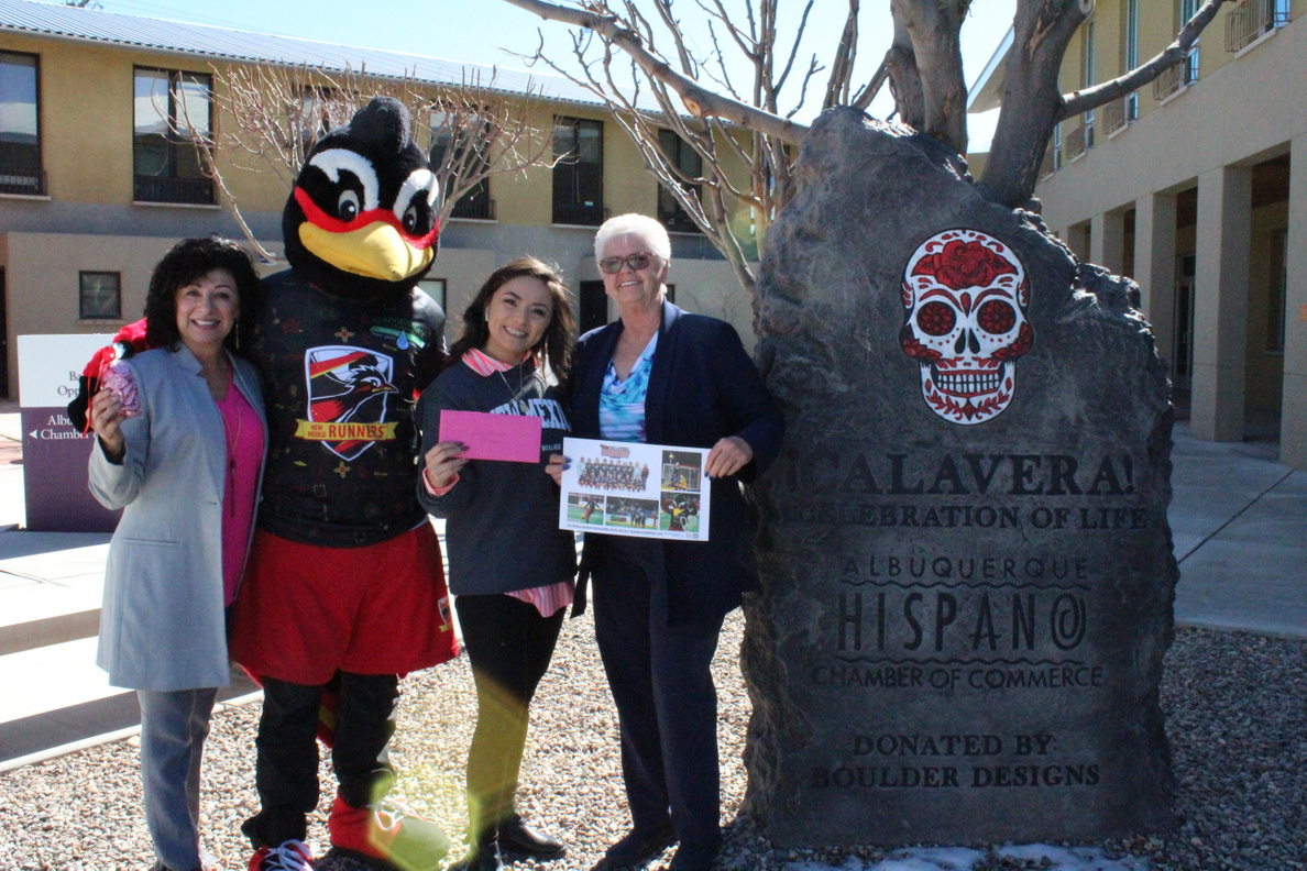 RioRoadrunner's tweet photo. Check out some photos from @rioroadrunner 's #Valentine adventures! ๐Rio delivered special Valentine's Grams to several fans & supporters of the Runners including @abqplumbing, @frenchfunerals , @theahcnm & others! โค
#RunAsOneCommunity #runasone #nmrunners #riorancho #abq https://t.co/9RG6QpK0Ui