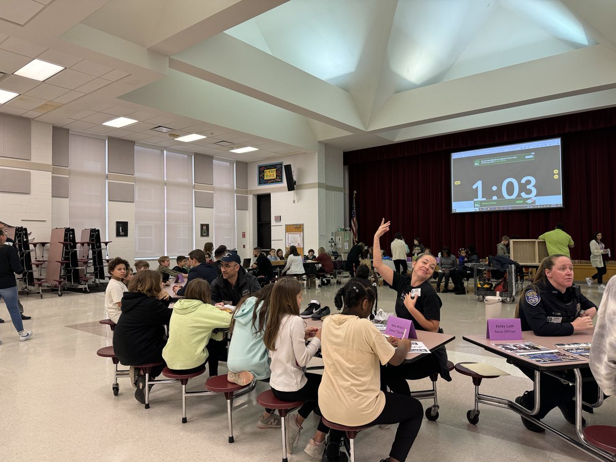 DDRezz's tweet photo. Career Day at the Hill School! ⁦@Cintron5thGrade⁩ ⁦@colbytlhill⁩ ⁦@BCSDsuper⁩ https://t.co/NG7VaK1mSE