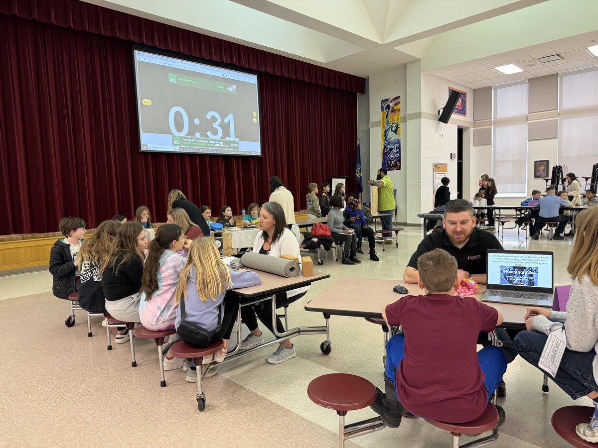 DDRezz's tweet photo. Career Day at the Hill School! ⁦@Cintron5thGrade⁩ ⁦@colbytlhill⁩ ⁦@BCSDsuper⁩ https://t.co/NG7VaK1mSE