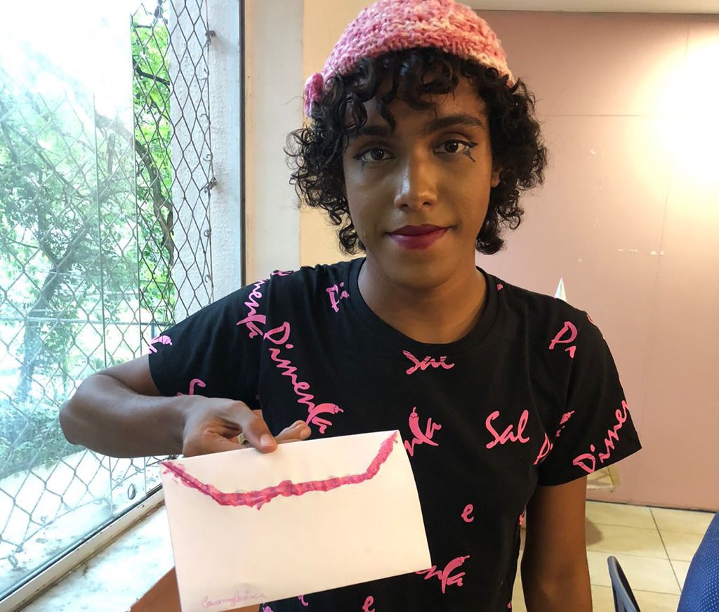 diário de umA travesti tweet media