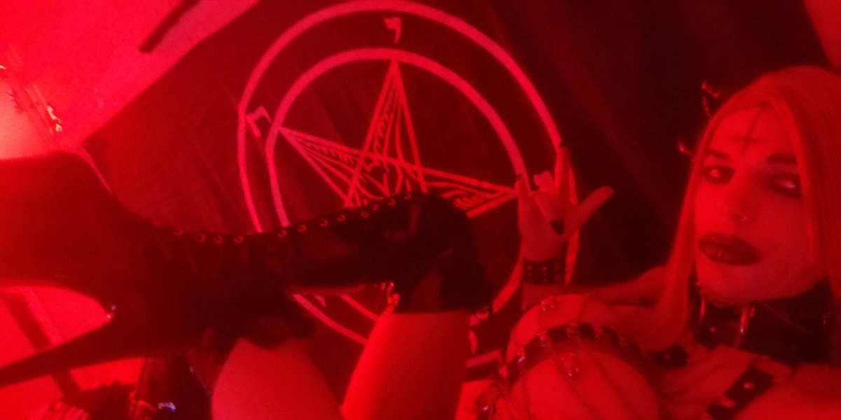 Jessica66615's tweet photo. @JessicaLau57611 Hiii 😈 https://t.co/UKtXmKTaok