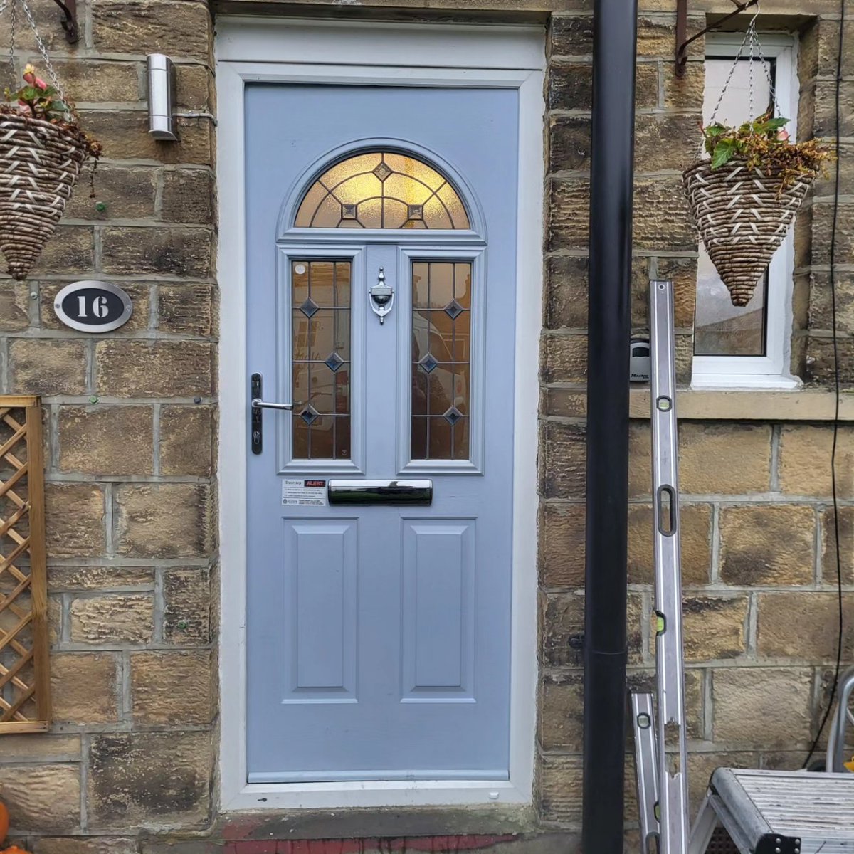 Alpine_Glass's tweet photo. Solidor installation .... HOME TRANSFORMATION
πππ
#Love #alpineglassltd #amber
#custimerservice #aftercare #homeimprovement #Home #domestic #homedecor #doubleglazing
#glass #glazing #windows #doors #solidor #bradford #WestYorkshire #Yorkshire #nationwide https://t.co/kiDZdoEErq