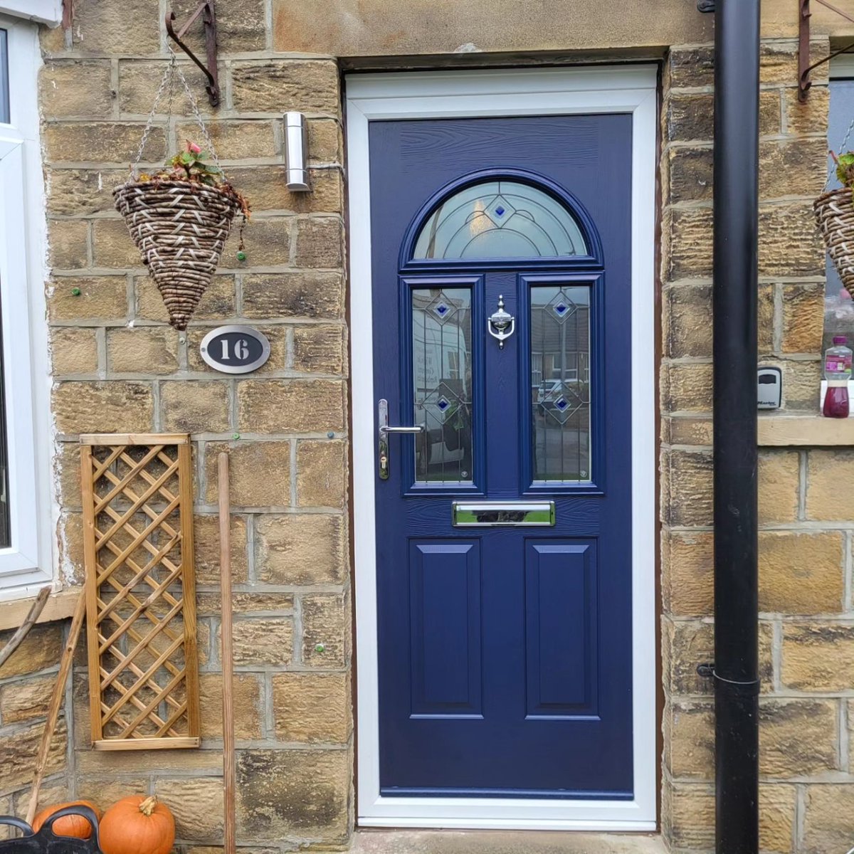 Alpine_Glass's tweet photo. Solidor installation .... HOME TRANSFORMATION
πππ
#Love #alpineglassltd #amber
#custimerservice #aftercare #homeimprovement #Home #domestic #homedecor #doubleglazing
#glass #glazing #windows #doors #solidor #bradford #WestYorkshire #Yorkshire #nationwide https://t.co/kiDZdoEErq