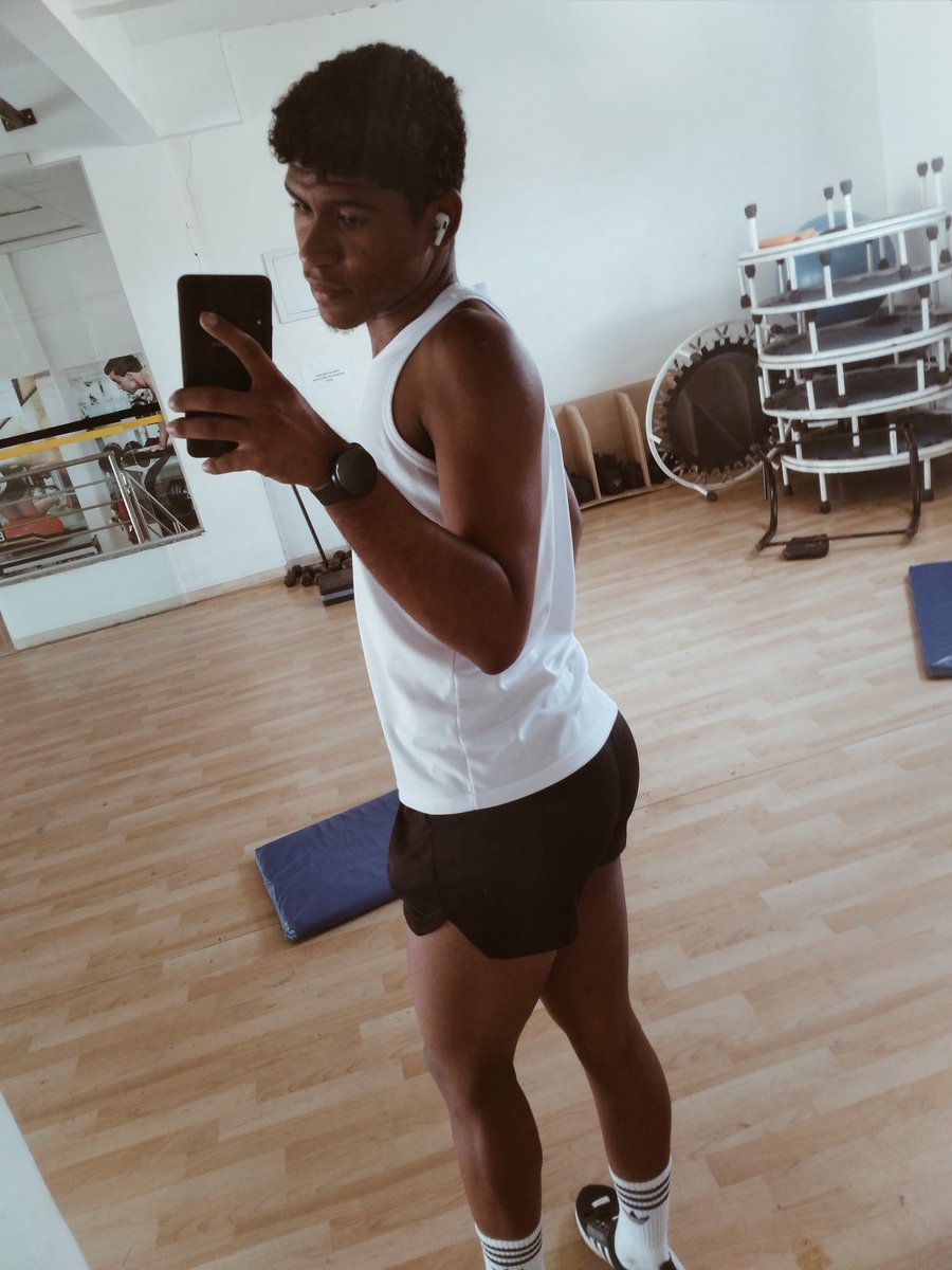 _Sillvavinccius's tweet photo. E tem macho que diz que não tô gostoso ainda 🤌🏽 https://t.co/IsQghn5wti