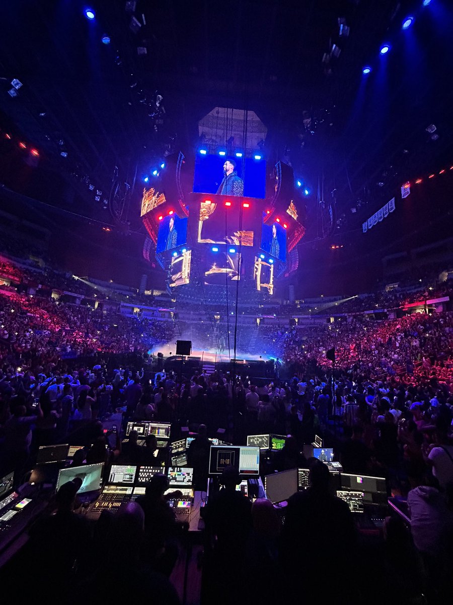 victoriapaolapr's tweet image. ¡¡¡MI SEGUNDO CHOLI!!!

Hoy me levante agradecido porque Dios, me bendigo con hijos y me dijo: “Mantén tu rumbo fijo.” 

 JAY WEELER 4/4 🫶🔥📵 P.S con un excelente CREW!!! Thanks!!!! 

#cordinator #jaywheeeler #productionassistant