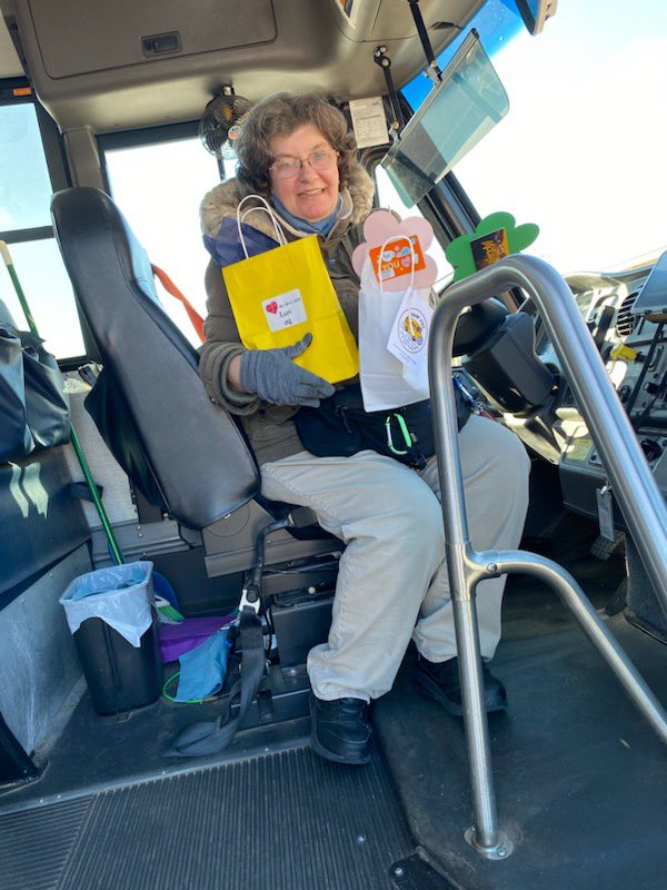 AlstonRidgeMS's tweet photo. 🎊It was a great week celebrating all our Wheel Warriors! So, thankful for all our Bus Drivers @WakeBus ~ Thank you @ARMS_PTSA for working to make this week so special! 🎊
#weARwarriors @WCPSS 💙⚔️💛@NorthwestWCPSS 🚌❤️💙💛💚 https://t.co/1W9tYxo2e8