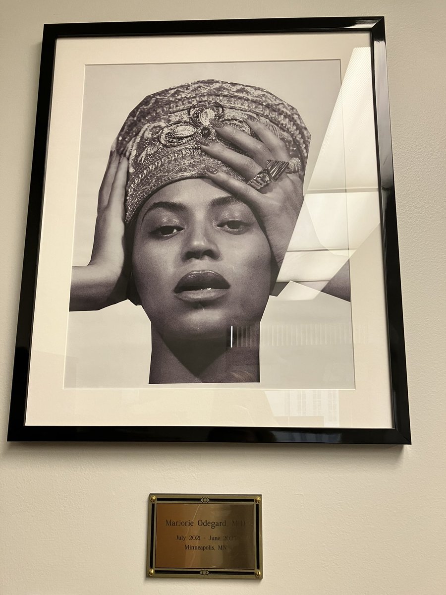 Lorraine Kelley-Quon, MD, MSHS, FACS, FAAP (@lkelley_quon) on Twitter photo New tradition in <a href="/HOPE_sci_lab/">HOPE Lab</a> for our senior research fellows is to select a piece of inspiring art for the lab wall. Gonna be hard to top <a href="/MarjorieOdegard/">Marjorie Odegard</a> pic of <a href="/Beyonce/">BEYONCÉ</a> ! <a href="/ChildrensLA/">Children's Hospital LA</a> New tradition in <a href="/HOPE_sci_lab/">HOPE Lab</a> for our senior research fellows is to select a piece of inspiring art for the lab wall. Gonna be hard to top <a href="/MarjorieOdegard/">Marjorie Odegard</a> pic of <a href="/Beyonce/">BEYONCÉ</a> ! <a href="/ChildrensLA/">Children's Hospital LA</a>