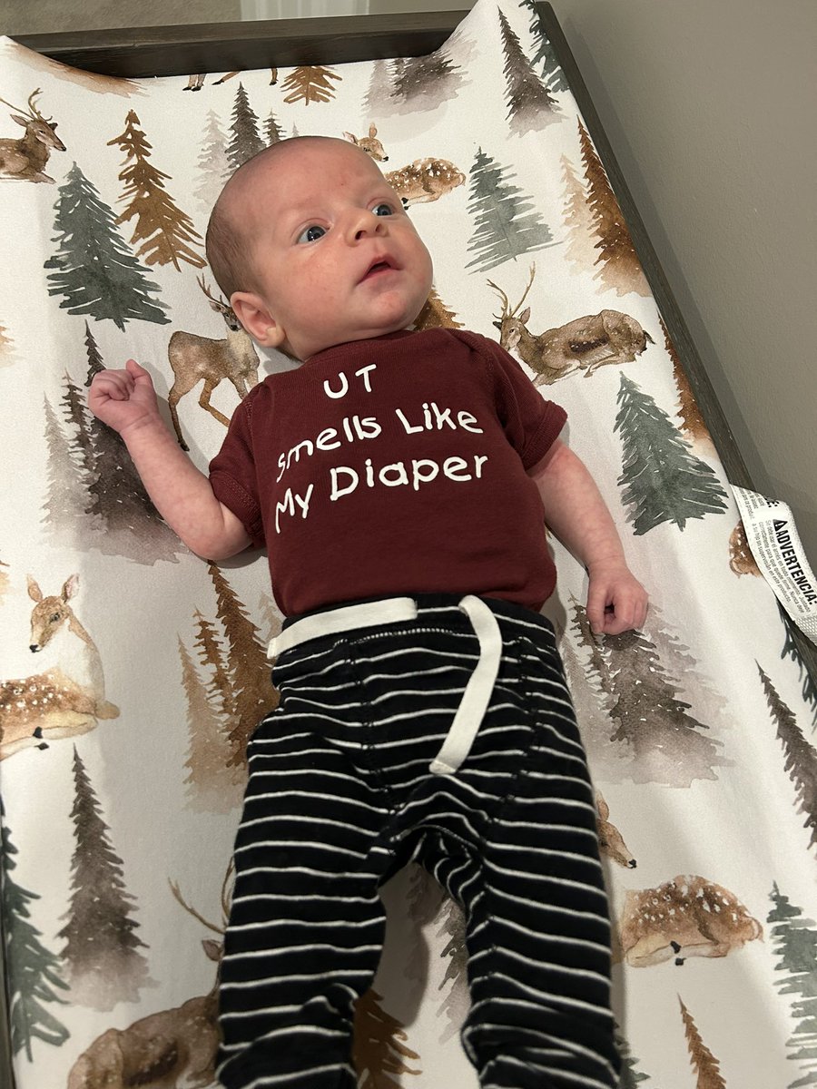 A_Homan3's tweet photo. Let’s go ags! Easton is ready for his first aggie baseball game. @AggieBaseball @OlsenSection203 https://t.co/Bd4ouRzW9o