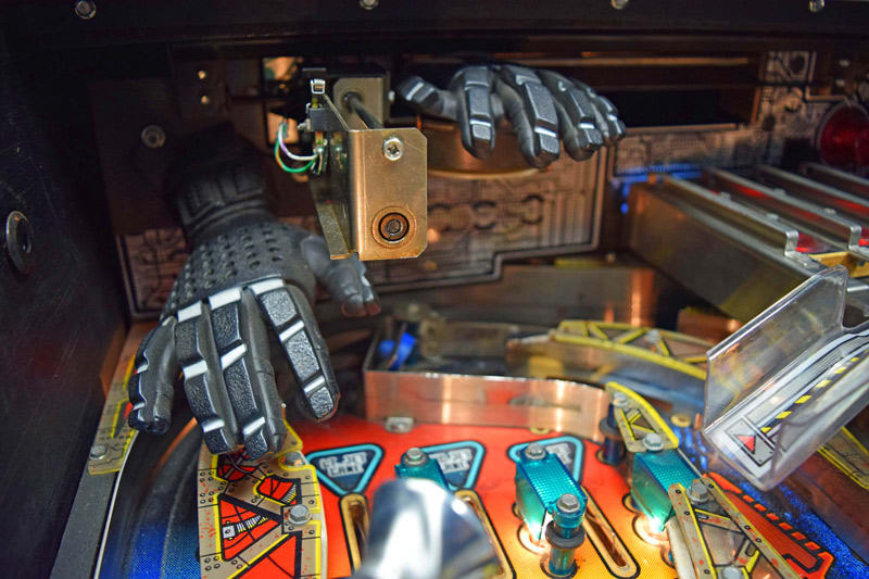 spacetwinks's tweet photo. look at this motherfucker! the cyberglove grabs the ball! let george gomez design a system shock pinball! https://t.co/ocnzFPbVzY