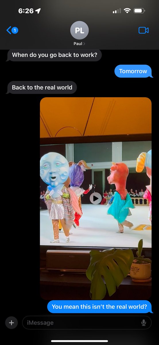 lungareaux's tweet image. Evening convos with #PapaPaul before returning to work tomorrow #nolatwitter #rexcomus