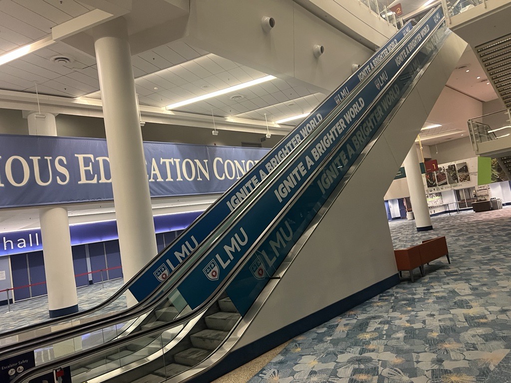LoyolaMarymount's tweet photo. LMU is proud to sponsor this year's Religious Education Congress, the largest annual gathering of Catholics in the U.S. Please stop by our booth, snap a photo, and say hi this weekend! #RECongress 

Learn more about our sponsorship: https://t.co/noMd3HafUY

#LMUignite https://t.co/JeGGZ3SJwK